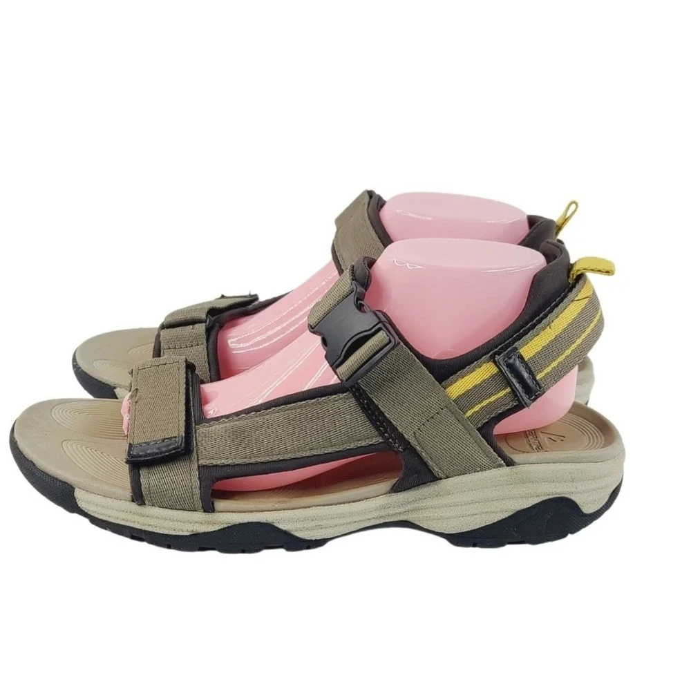 Ozark Trail, Outdoor Hiking Sandals Sport Sandals, Men's, Size 11, Olive Yellow.